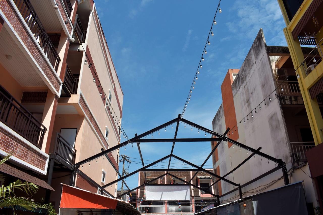 Outdoor Inn Kata Hotel Exterior photo